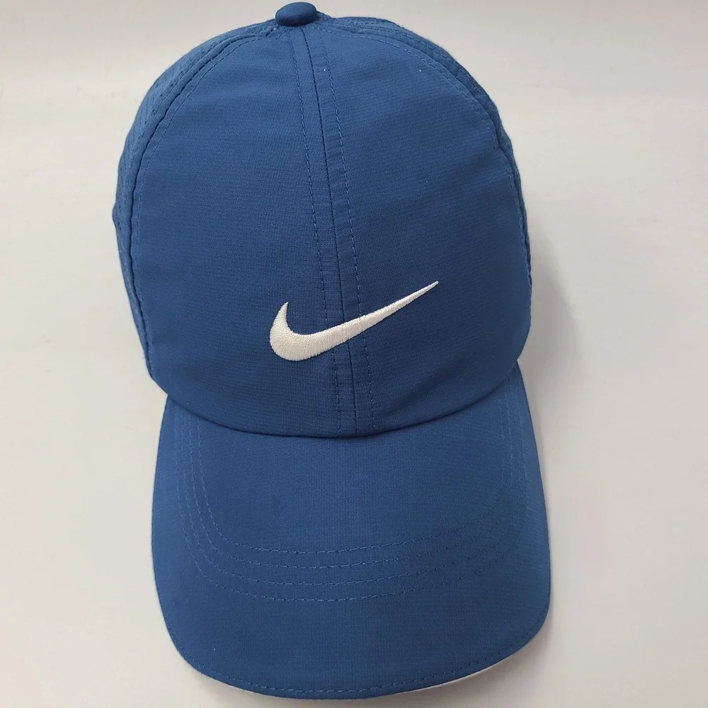Nike Hat Adjustable Blue White Nike Golf Perforated Mesh Swoosh Logo Casual Men